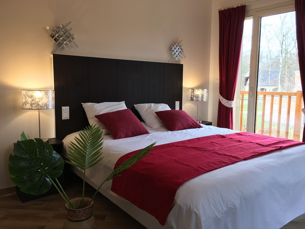 Suite, 2 Bedrooms photo 2