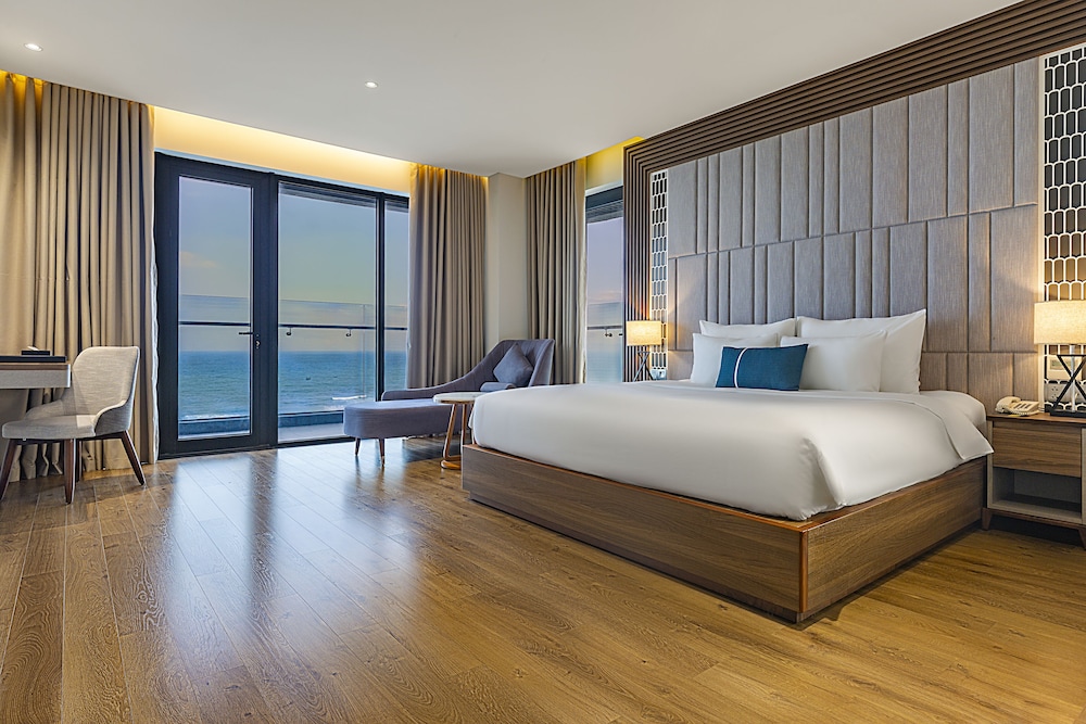 Grand Executive Ocean King