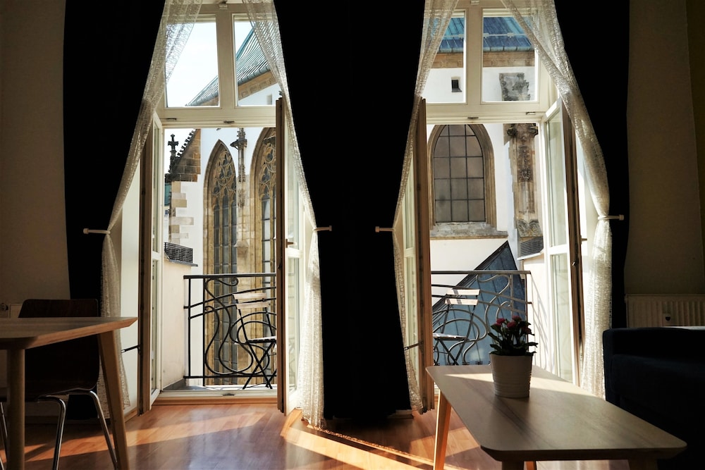 Apartment, 1 Bedroom, Balcony, City View photo 3