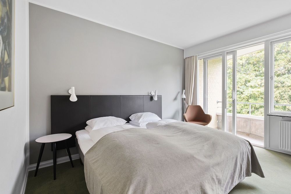Standard double room photo 2