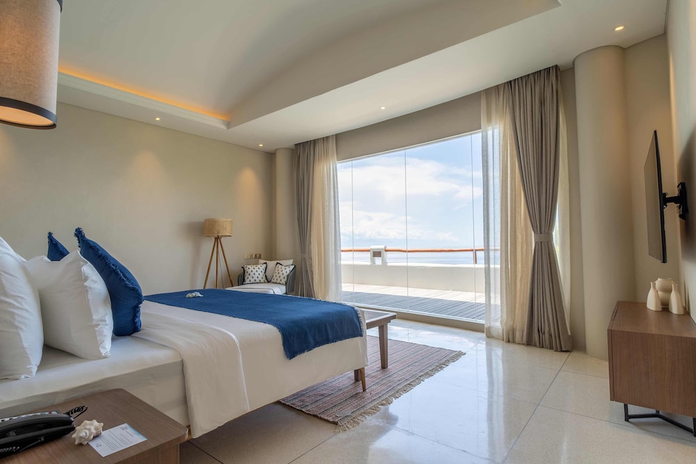Penthouse, Ocean View