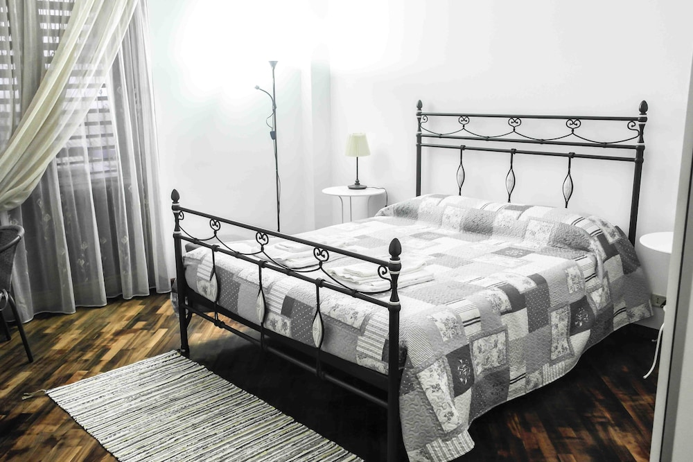 Family Apartment, 2 Bedrooms, Kitchenette, Sea View photo 1