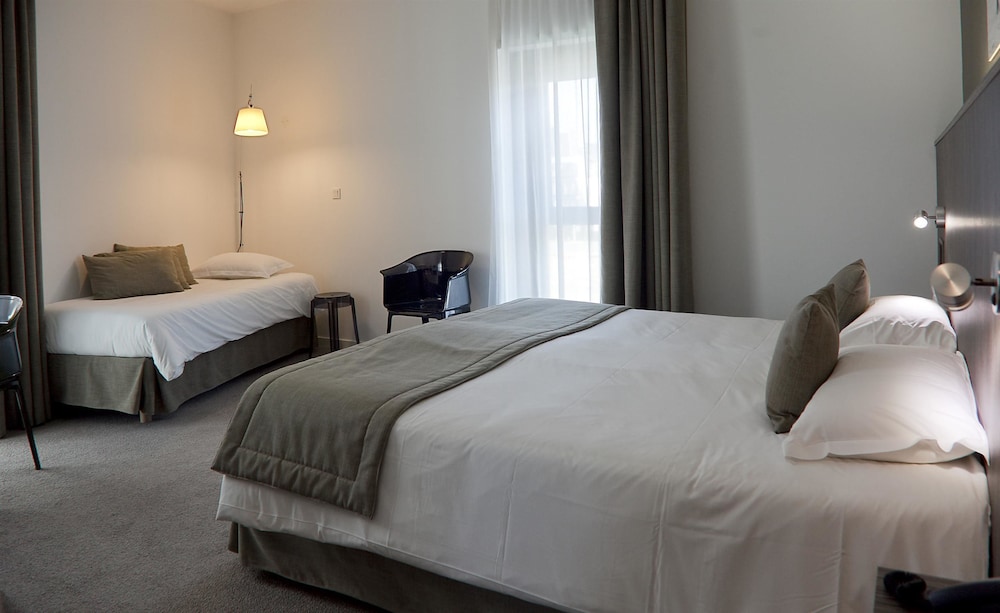 Superior Room, 1 Double Bed with Sofa bed - Photo 4