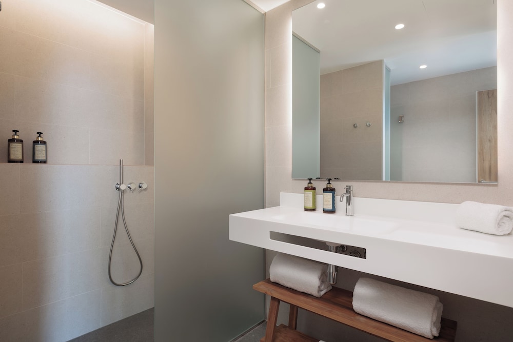Executive Suite (Panoramic Double Bed) photo 3
