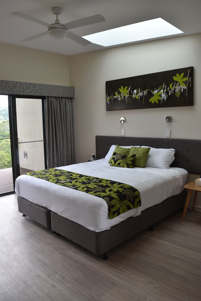 Deluxe Studio, 1 Bedroom, Kitchenette, Mountain View photo 1