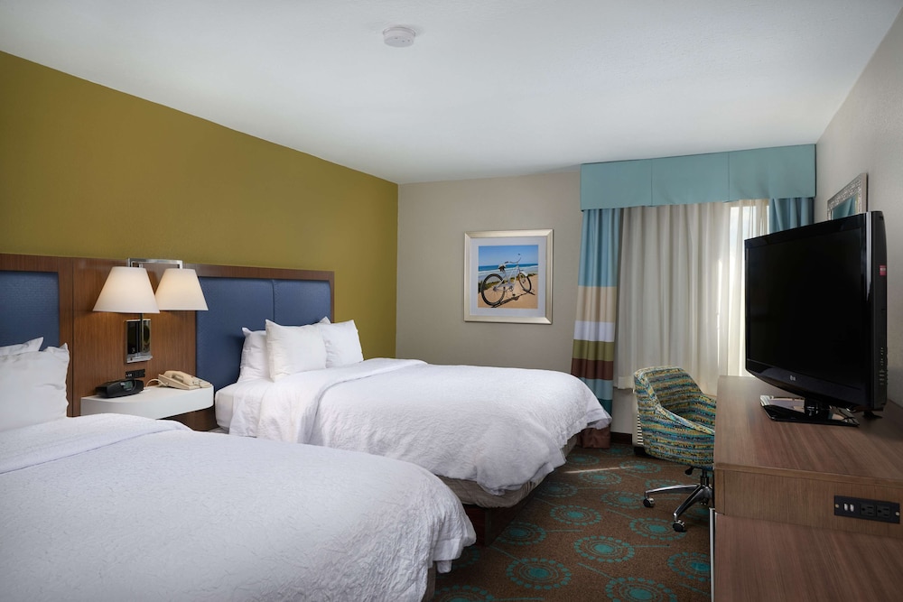 Two queen beds