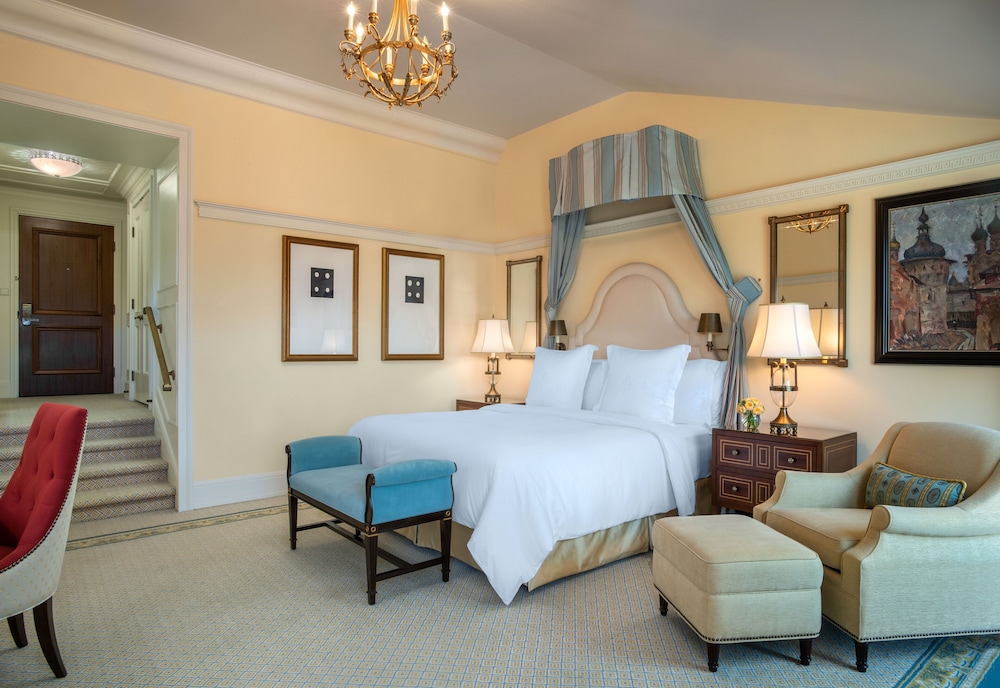 Premium Room, 1 King Bed, Terrace photo 2