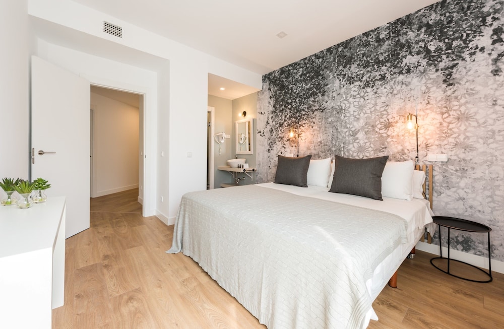 Luxury Apartment (Skyline) photo 3