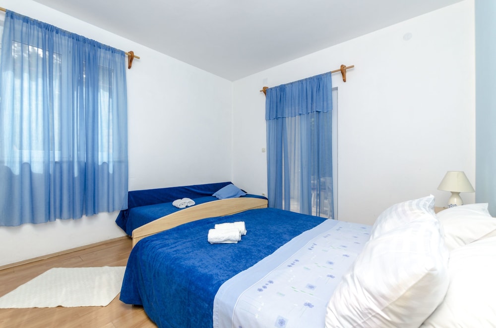 Apartment (A1) photo 1
