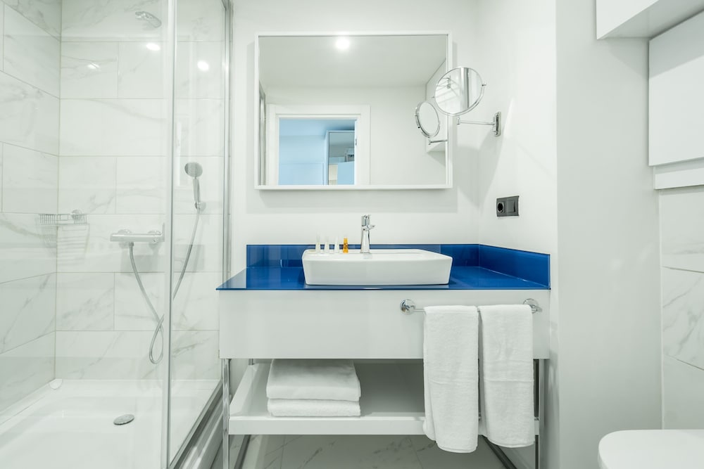 Superior Double Room, Sea View - Photo 15