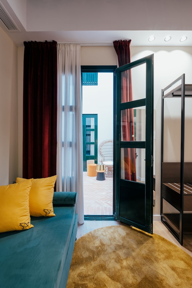 Superior Double or Twin Room - Photo 7