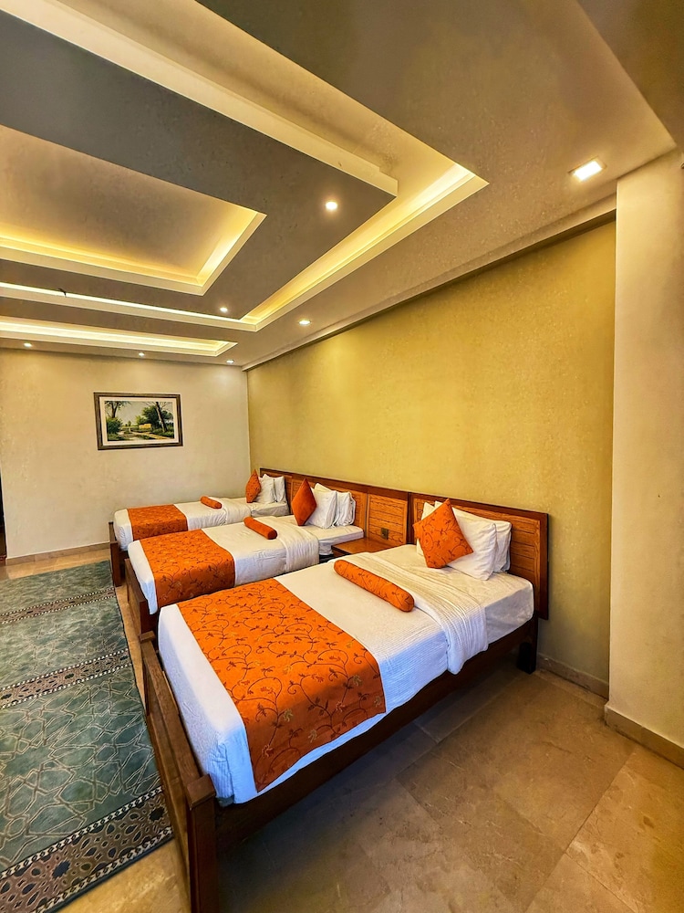 Executive Triple Room photo 2