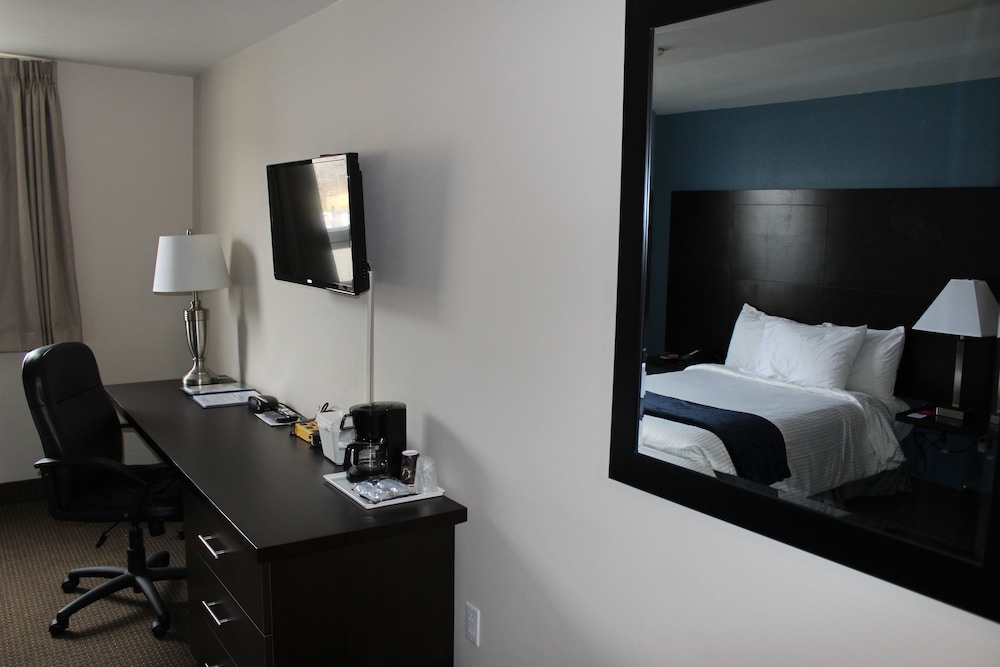 Standard Room, 1 Queen Bed, Non Smoking photo 1