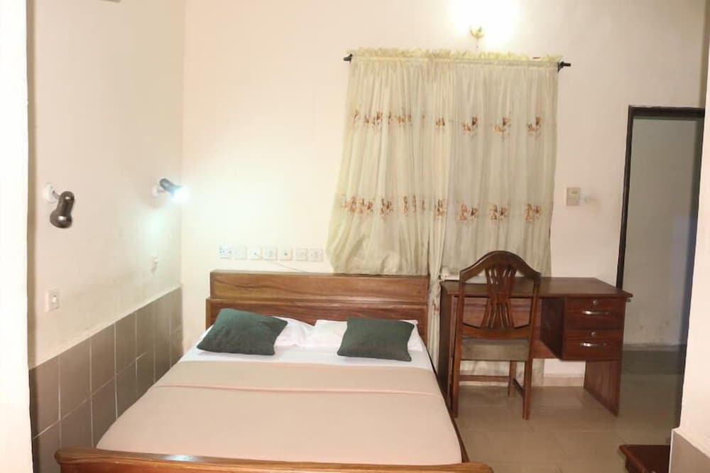 Executive Room - Photo 4