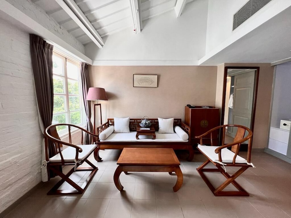One-bedroom Suite