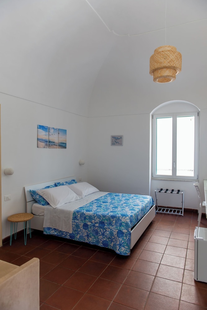 Deluxe Triple Room, Balcony, City View