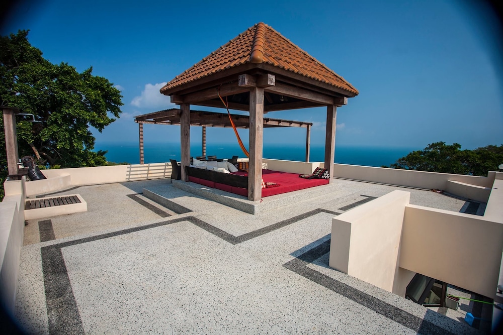 Panoramic Villa, 6 Bedrooms, Ocean View, Mountainside photo 2