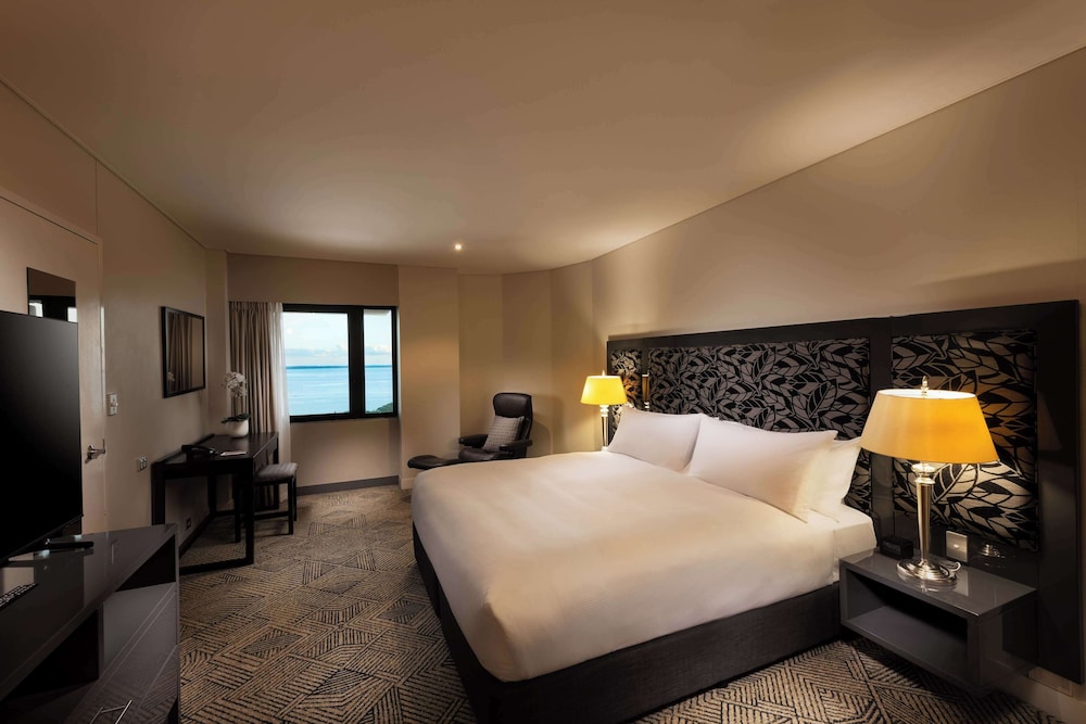King Premier Suite photo 1