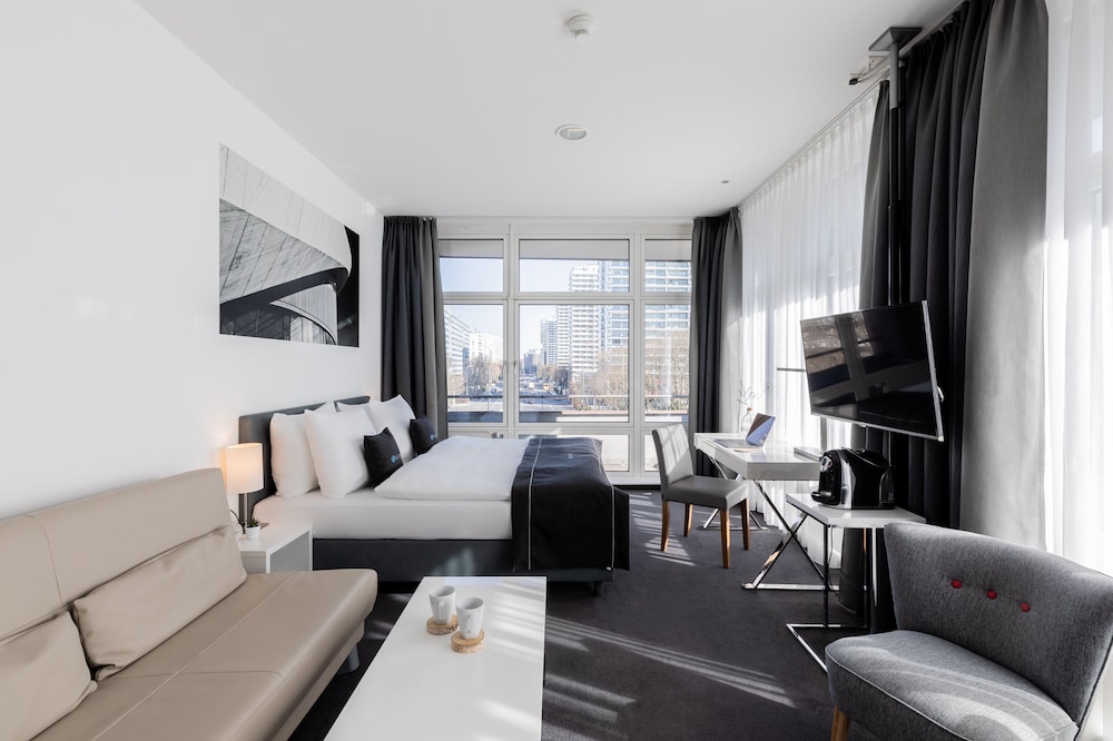 Executive Double Room (With Sofa Bed)