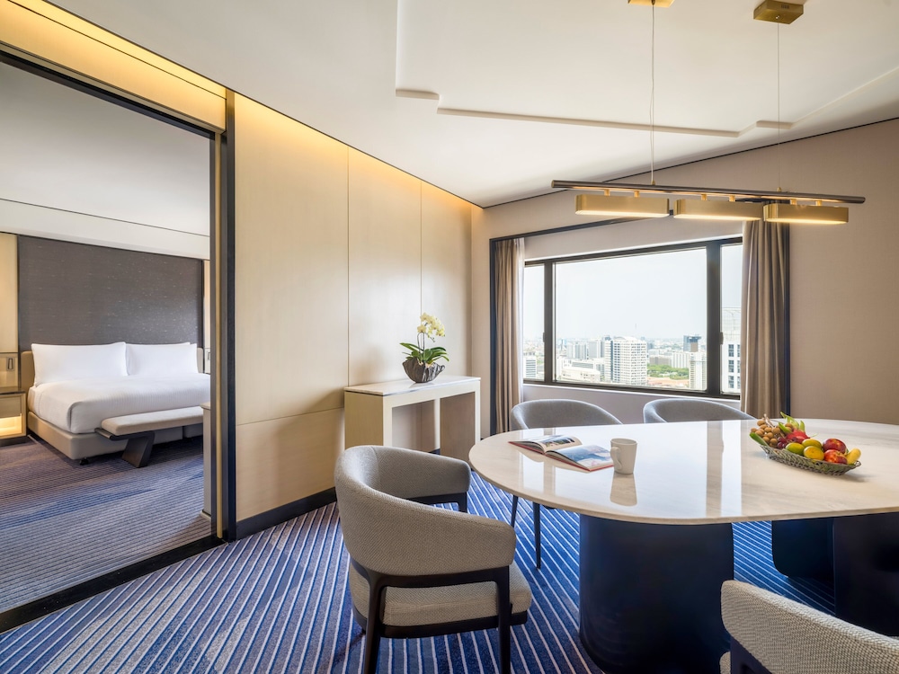 Suite, 1 Bedroom, Smoking photo 1