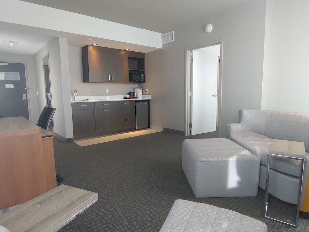 Executive Suite, 1 Bedroom thumbnail 5