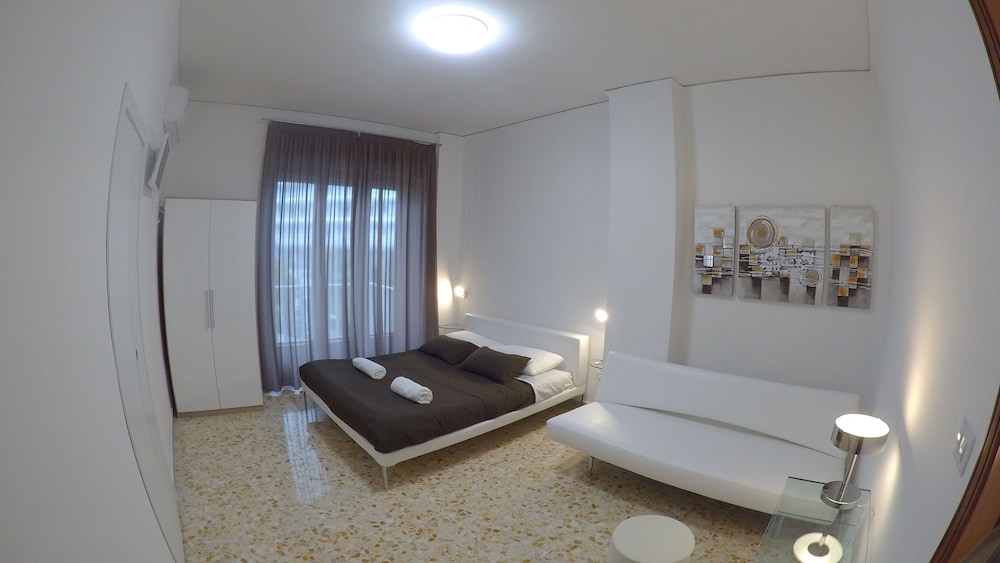 Standard Double Room, Shared Bathroom