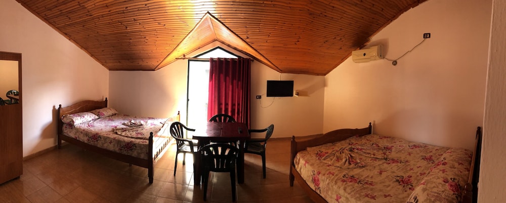 Basic Double Room photo 1
