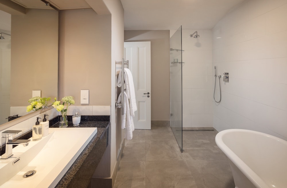 Room (Auberge)