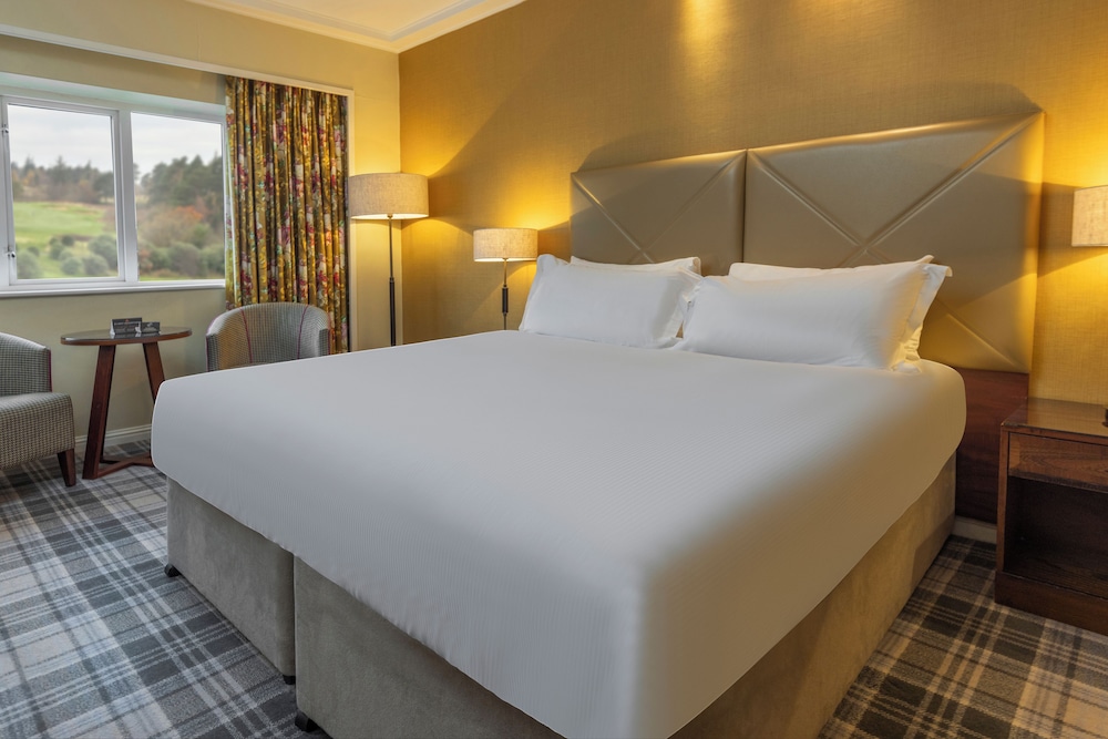 Feature Double Room - Photo 4