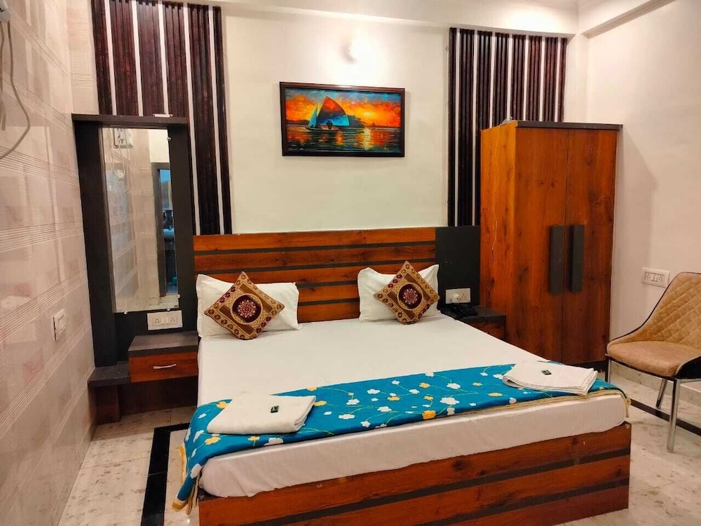 Deluxe Double Room - Photo 1