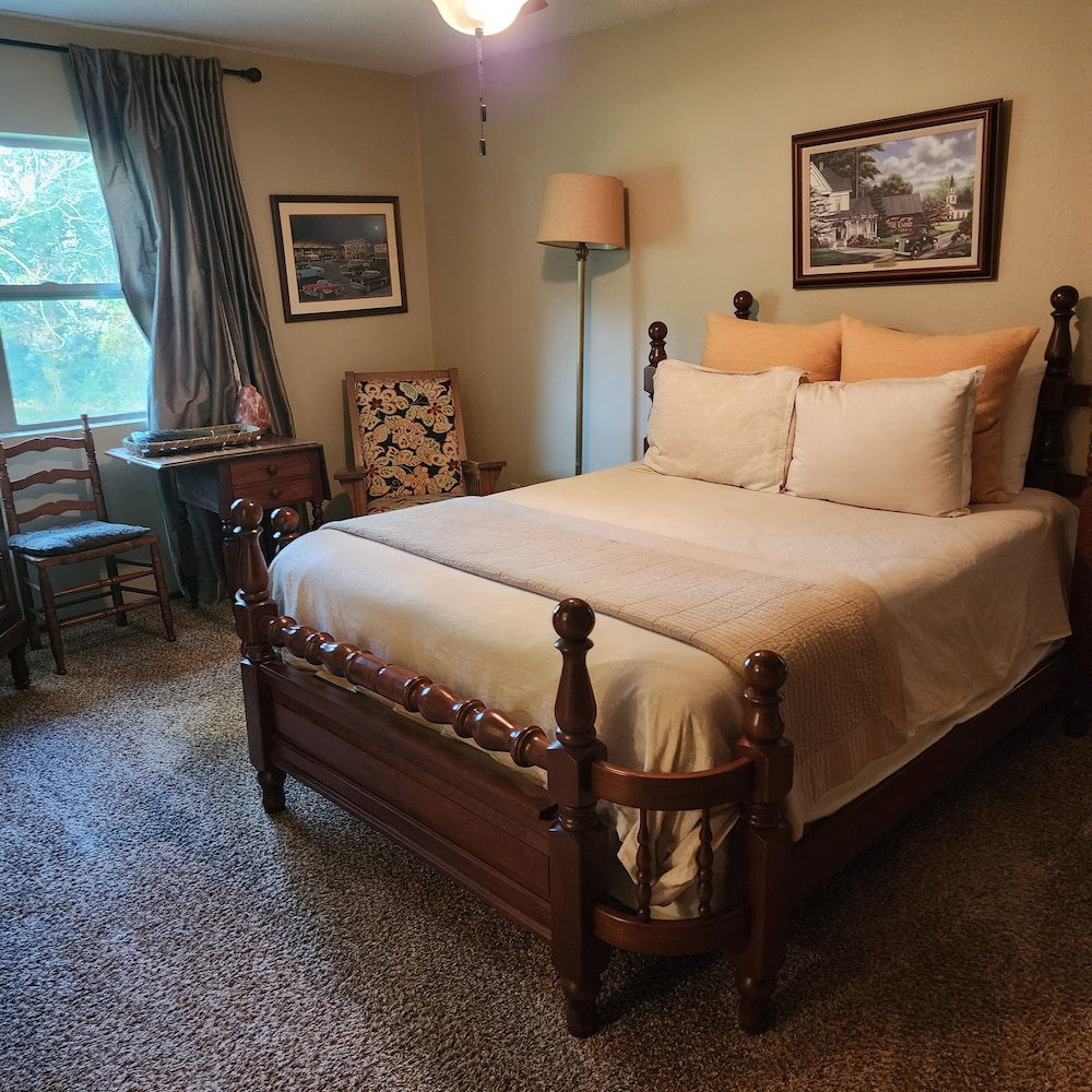 The Glen Room photo 2