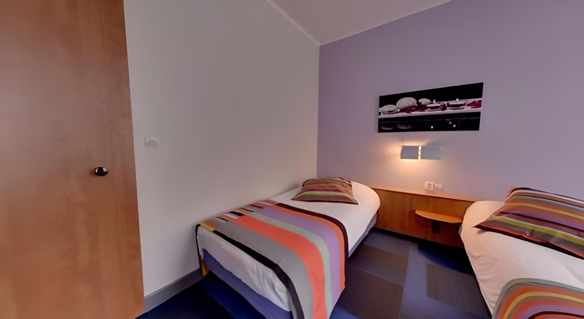 Standard Triple Room photo 3