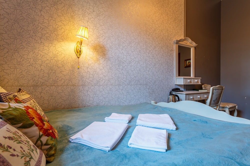 Premium Single Room