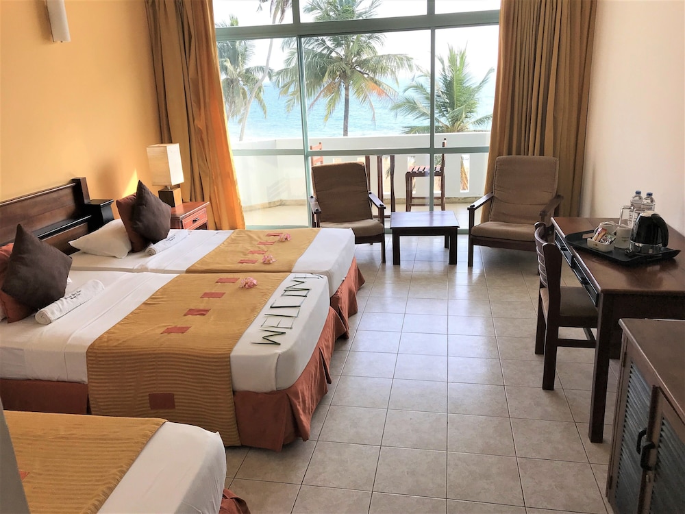 Deluxe Triple Room with Sea View Balcony photo 3
