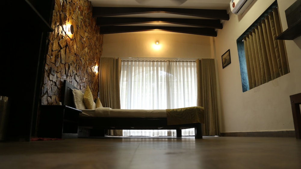 Deluxe AC Rooms photo 3