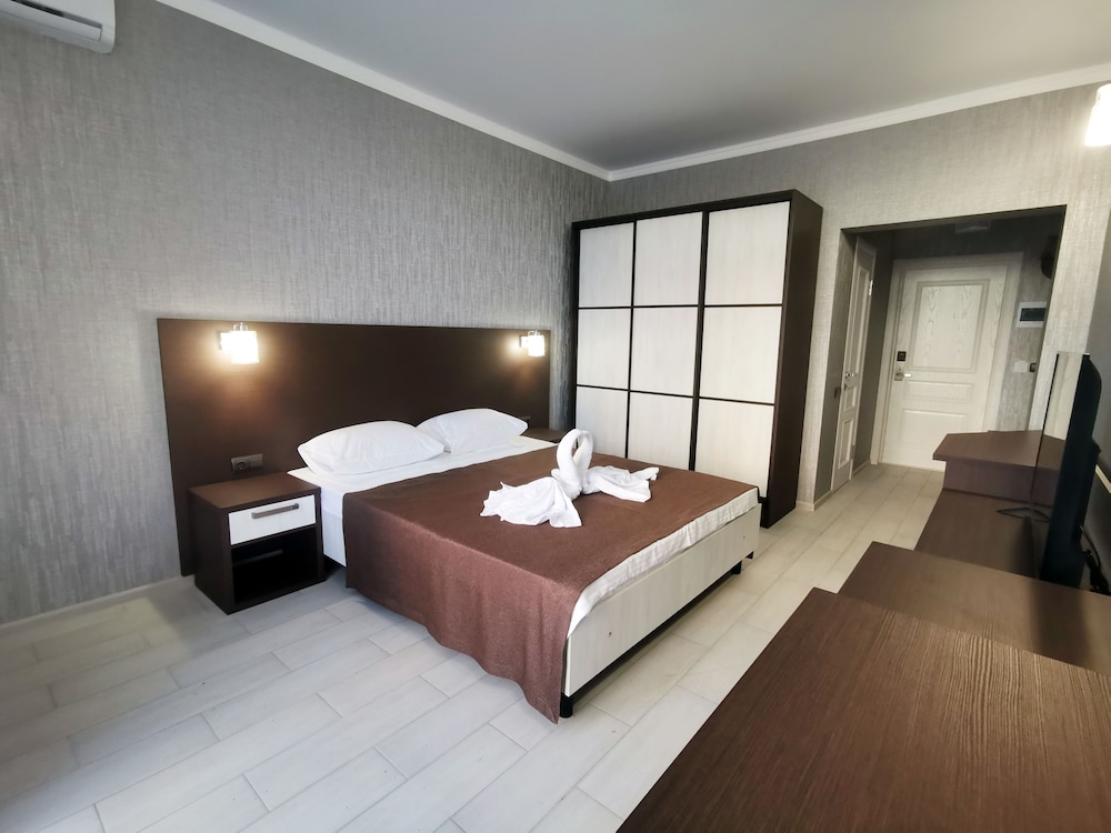 Comfort Quadruple Room