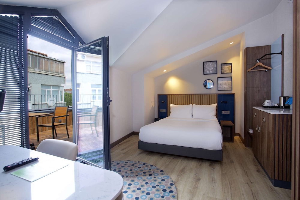 Room, 1 King Bed, Terrace