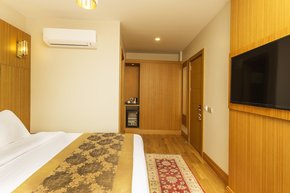 Standard Room, 1 Double or 2 Twin Beds photo 2