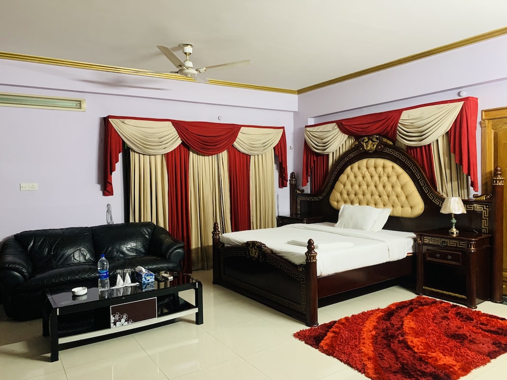Executive Studio Suite, 1 King Bed, Non Smoking, City View