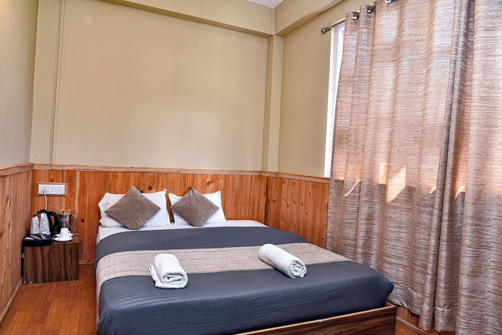 Super Deluxe Room - Photo 12