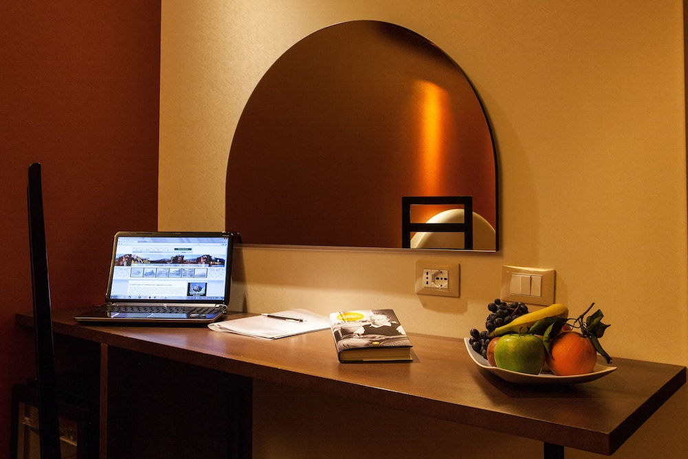 Deluxe Double Room, 1 Queen Bed - Photo 3
