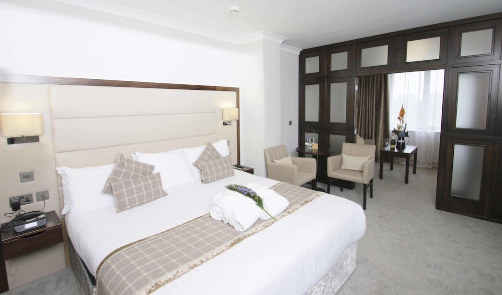 The Tribes Suite with A/C