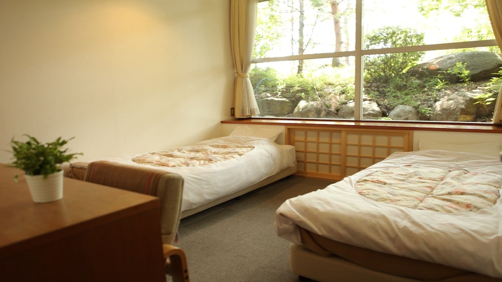 Business Twin Room photo 2