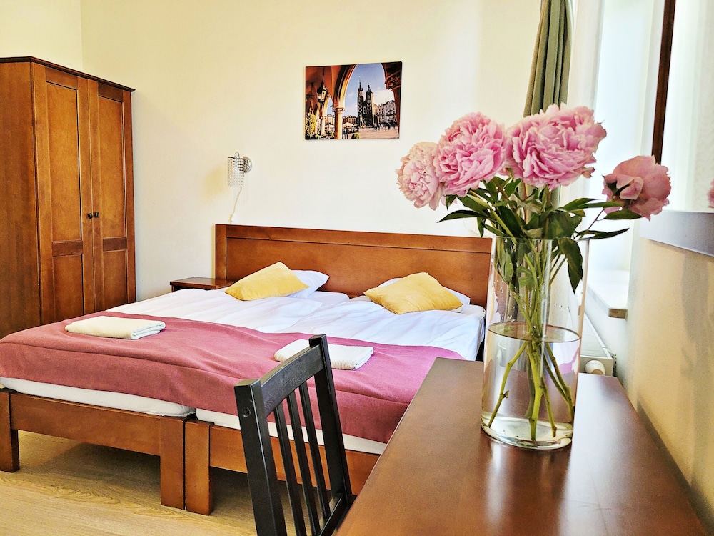 Classic Studio Suite, Courtyard View