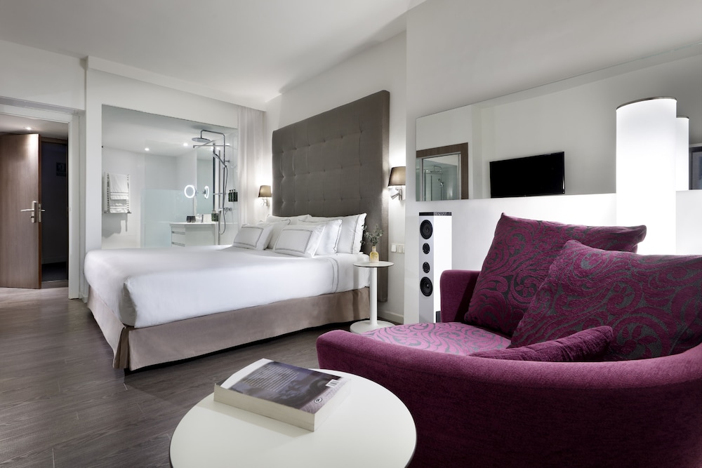 The Level Premium Sea View with Solarium