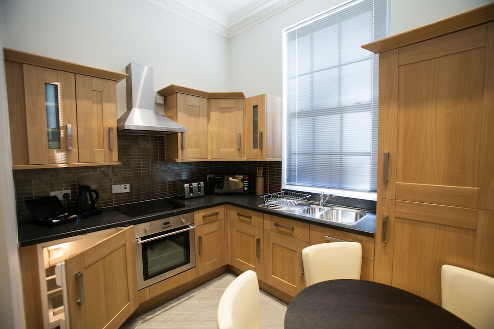 Suite, 1 Queen Bed, Kitchen, Annex Building (1st Floor) photo 2