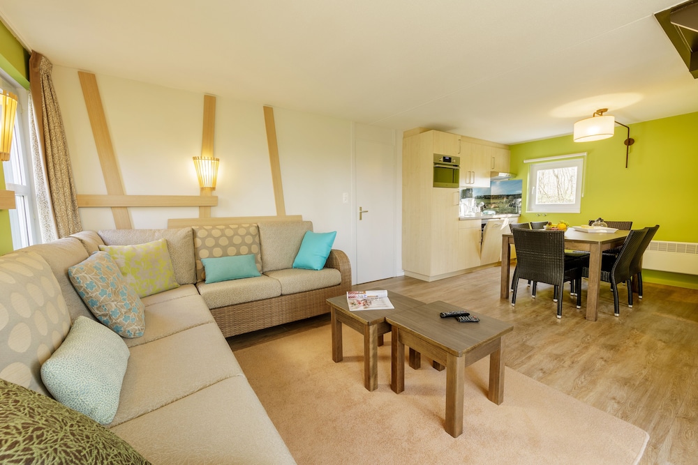 Premium Cottage, 3 Bedrooms photo 2