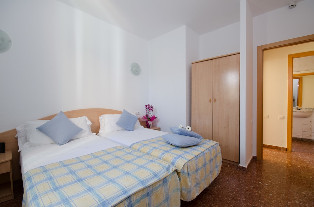 Apartment, 1 Bedroom, Sea View (3 Adults + 1 Child) - Photo 1