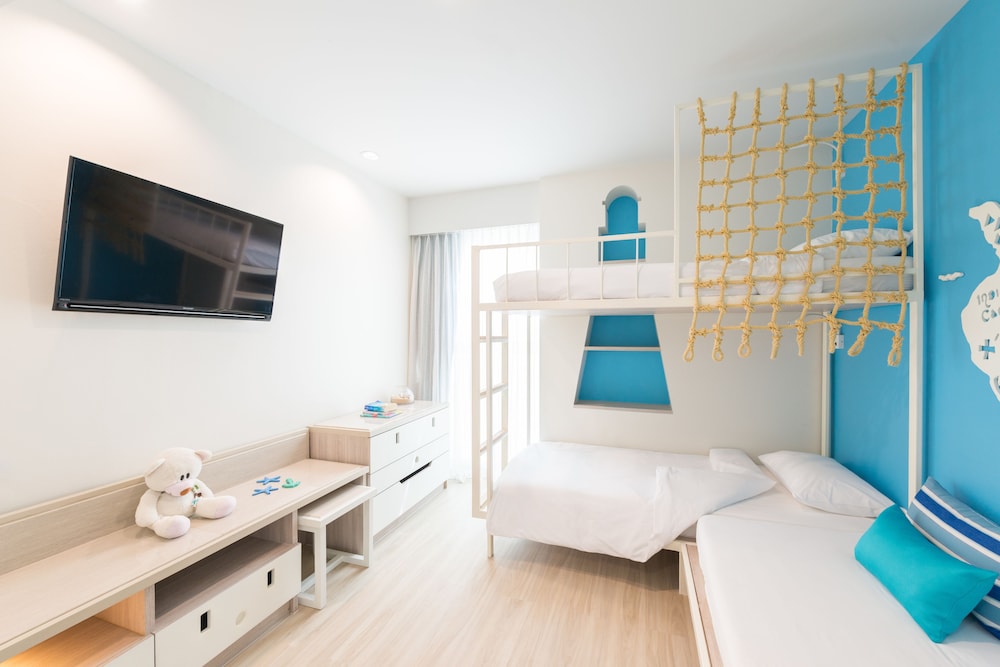 2 - Bedroom Teen Suite - Photo 2