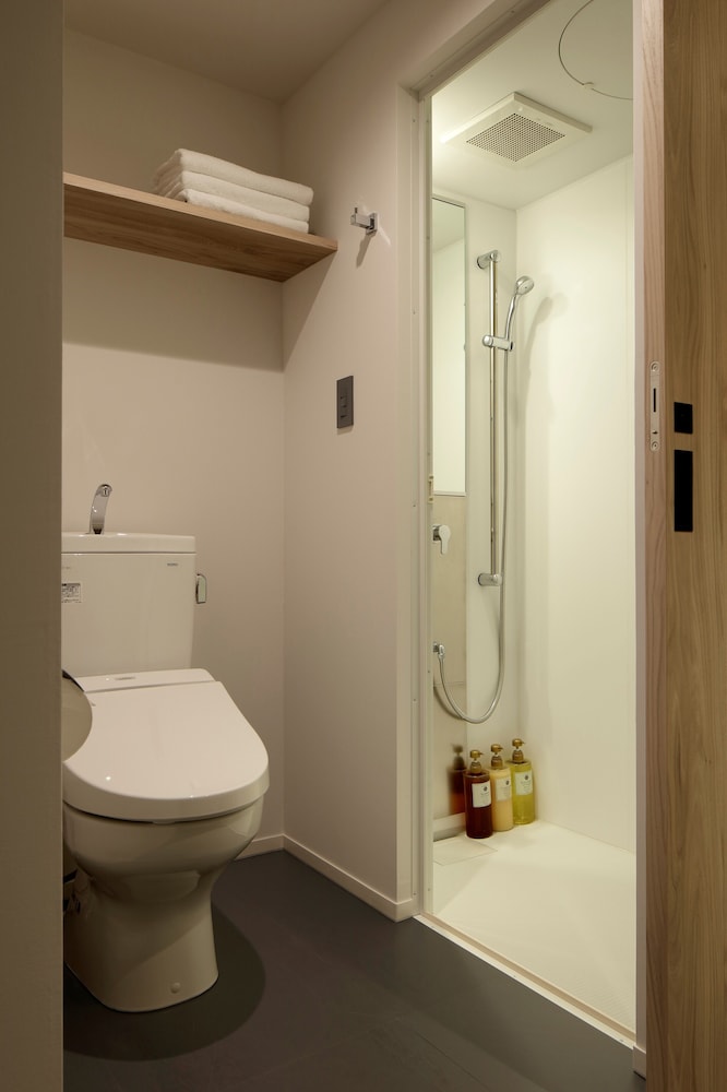 Twin Room with Bunk Bed (Ensuite Bathroom, up to 2 guests) photo 2